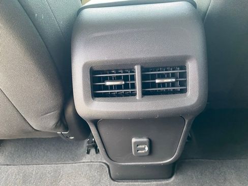 Used 2024 Chevrolet Equinox LS w/ LS Convenience Package FWD image 24