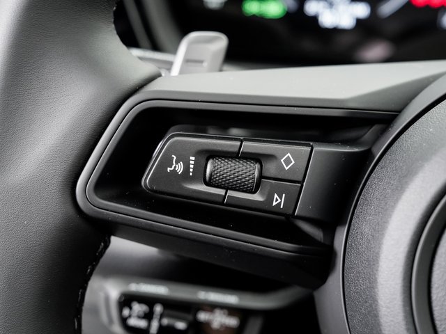 Certified 2026 Porsche Cayenne AWD/4WD image 13