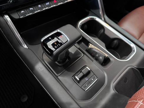 Certified 2026 GMC Sierra 1500 Denali Ultimate AWD/4WD image 25
