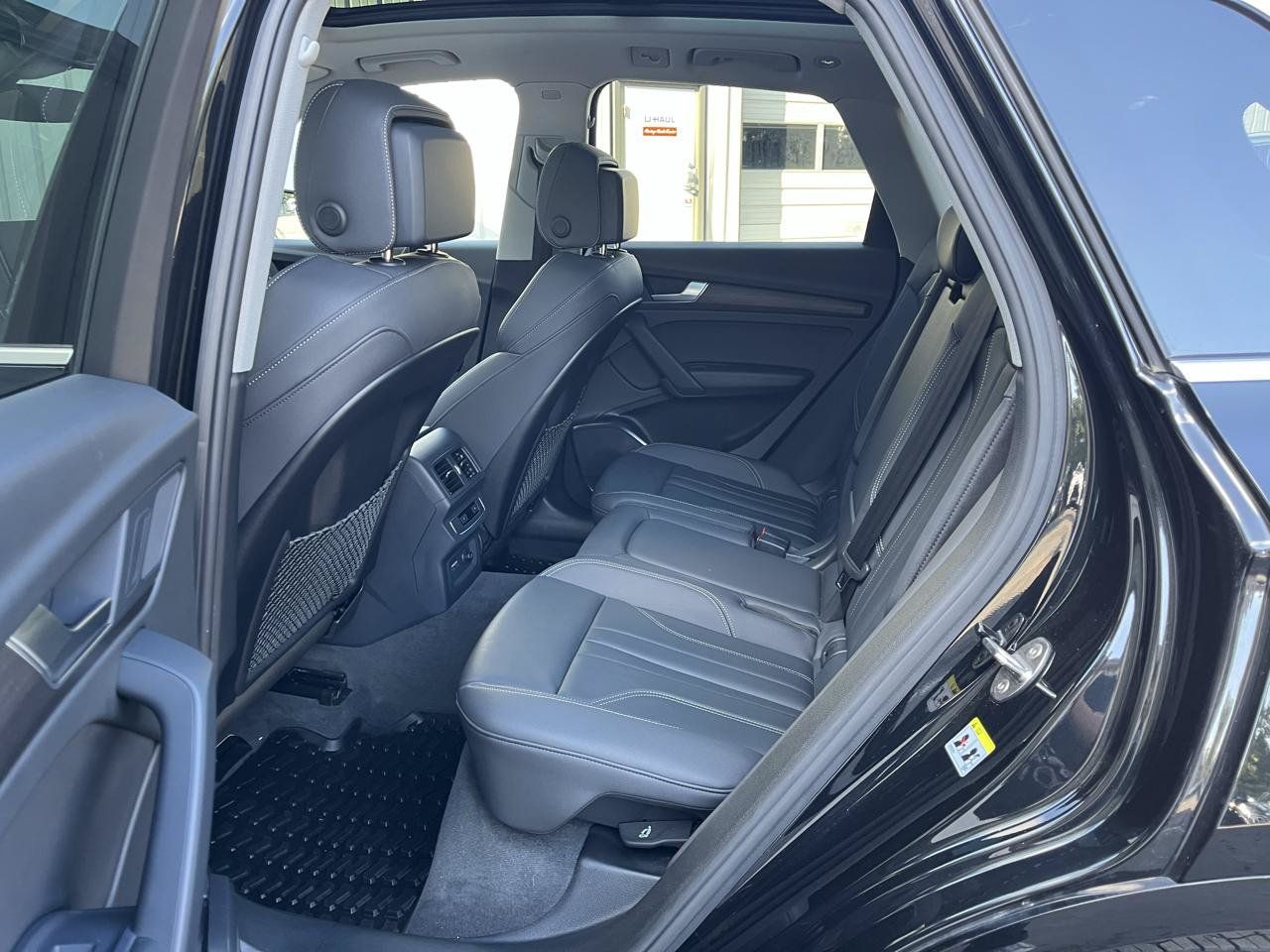 Used 2024 Audi Q5 e Premium w/ Convenience Package AWD/4WD image 17