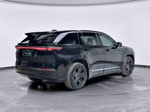 Used 2025 Jeep Wagoneer S Launch Edition image 3