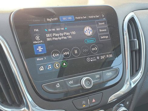 Used 2023 Chevrolet Equinox Premier image 23