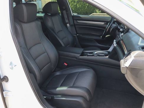 Used 2021 Honda Accord Sport image 37