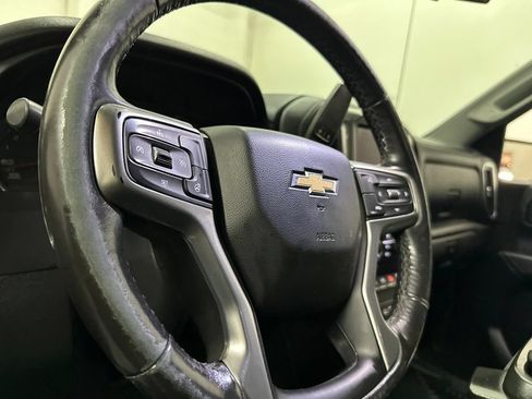 Used 2021 Chevrolet Silverado 1500 LT AWD/4WD image 35