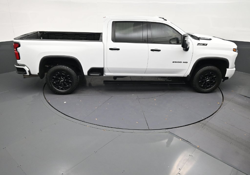 Used 2024 Chevrolet Silverado 2500 LTZ w/ LTZ Plus Package AWD/4WD image 17