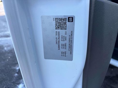 Used 2022 GMC Savana 3500 w/ Power Convenience Package image 23