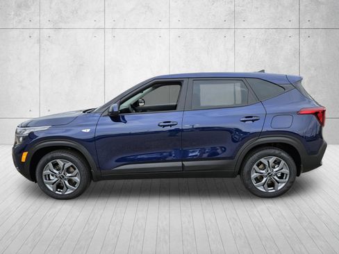 New 2026 Kia Seltos LX AWD/4WD image 4