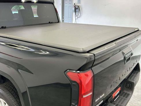 Certified 2024 Toyota Tacoma SR AWD/4WD image 11