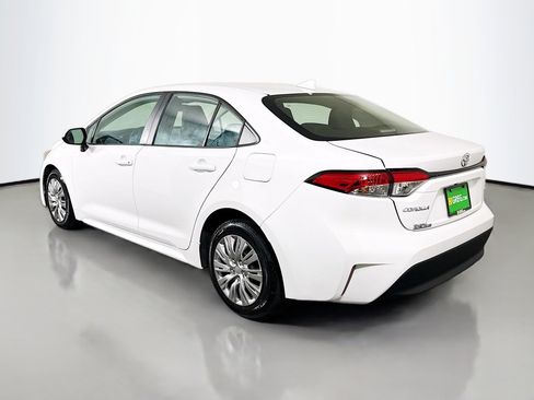 Used 2024 Toyota Corolla LE image 7
