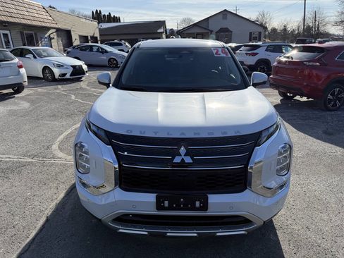 Used 2024 Mitsubishi Outlander SE image 30