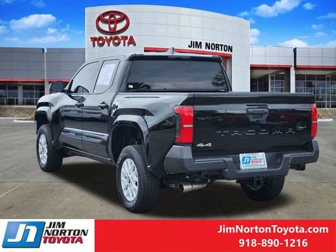 Used 2025 Toyota Tacoma SR AWD/4WD image 7