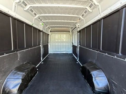 Used 2023 RAM ProMaster 2500 FWD image 16