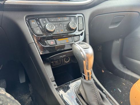 Used 2020 Buick Encore Essence w/ Experience Buick Package image 12