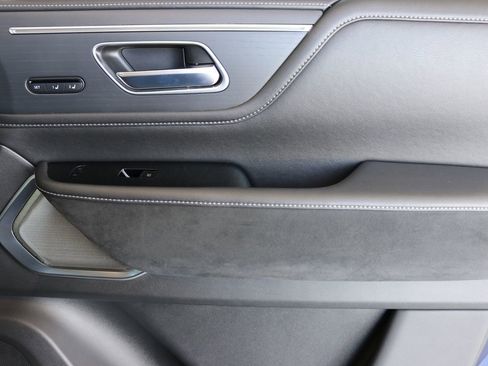 Certified 2025 INFINITI QX80 Sensory image 38