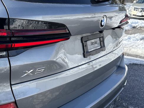 Used 2024 BMW X5 xDrive40i w/ M Sport Package image 10