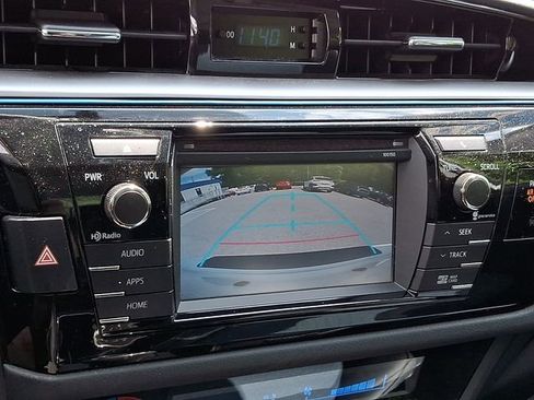 Used 2014 Toyota Corolla S FWD image 20