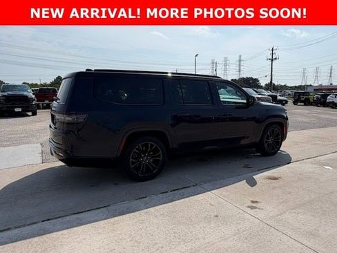 Used 2024 Jeep Grand Wagoneer L Series II w/ Quick Order Packagew 28T AWD/4WD image 2