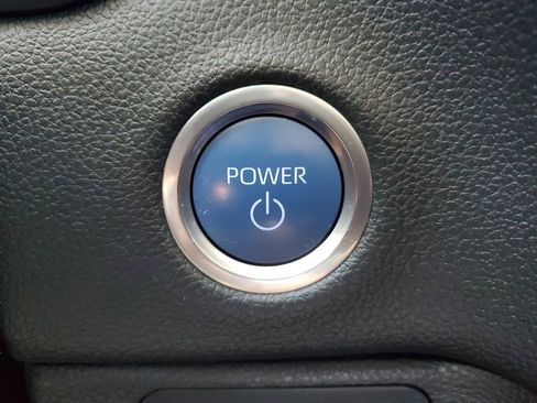 Used 2024 Toyota Tundra Limited AWD/4WD image 23