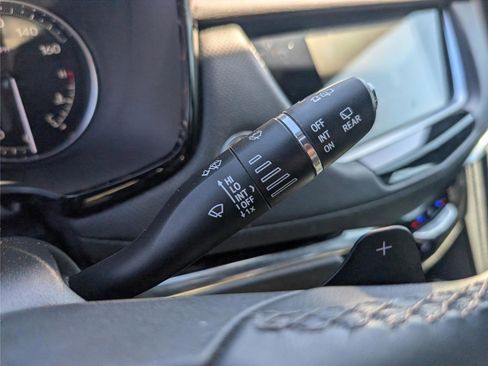 Used 2023 Cadillac XT6 Luxury image 10