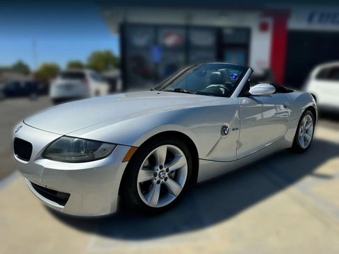 Used 2006 BMW Z4 3.0i image 13