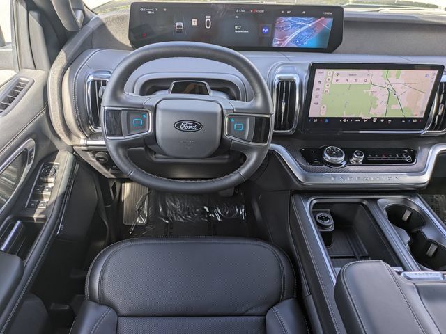 Certified 2026 Ford Expedition Max Platinum w/ Stealth Appearance Package AWD/4WD image 18