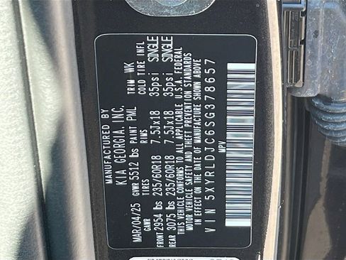 Certified 2025 Kia Sorento S AWD/4WD image 32
