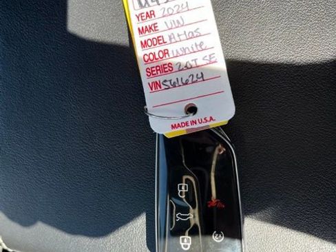 Used 2024 Volkswagen Atlas SE image 47