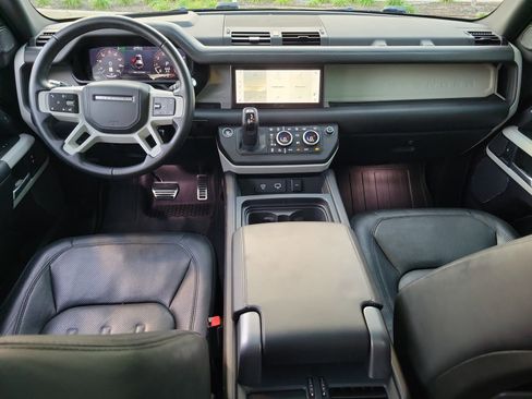 Used 2020 Land Rover Defender 110 HSE image 20