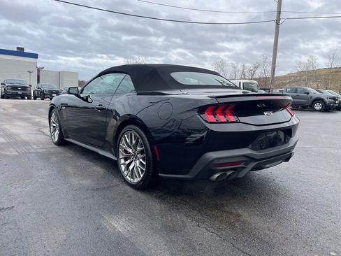 Used 2024 Ford Mustang GT Premium image 3