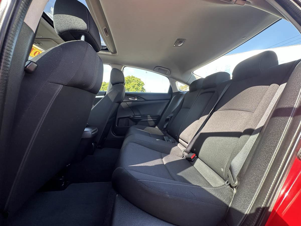 Used 2018 Honda Civic EX image 38