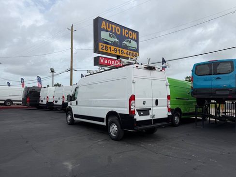 Used 2021 RAM ProMaster 2500 FWD image 2