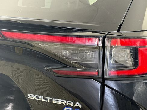 Used 2024 Subaru Solterra Premium image 34