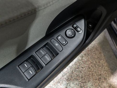 Used 2020 Honda Civic EX image 11