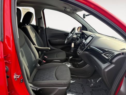 Used 2022 Chevrolet Spark LT image 19