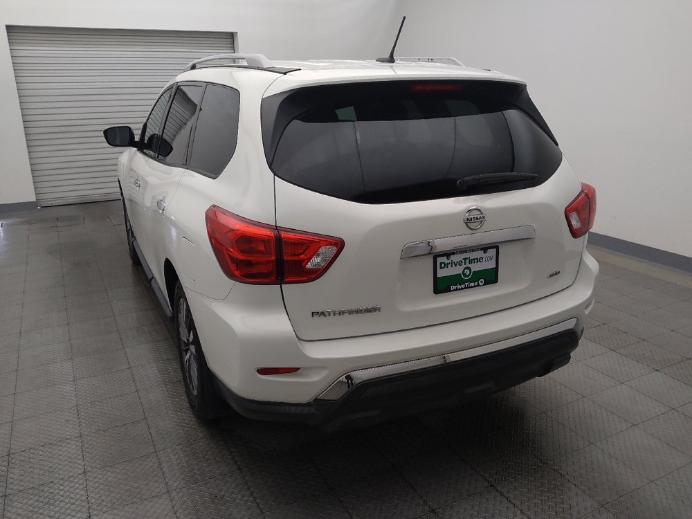 Used 2017 Nissan Pathfinder S AWD/4WD image 6