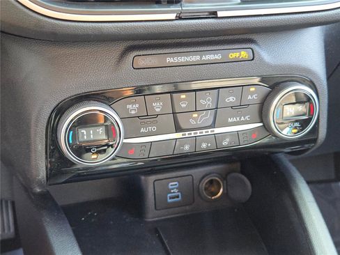 Used 2021 Ford Escape SEL image 30