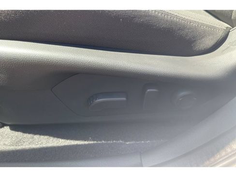 Certified 2026 Subaru Crosstrek 2.5i Premium AWD/4WD image 13