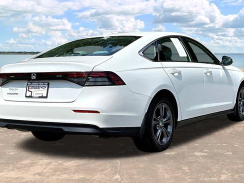 Used 2023 Honda Accord EX image 8