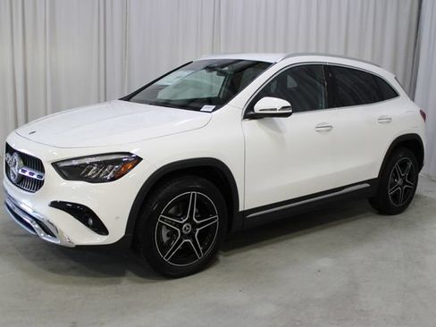 New 2026 Mercedes-Benz GLA 250 4MATIC image 26