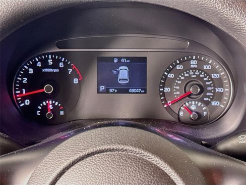 Certified 2022 Kia Soul LX FWD image 13