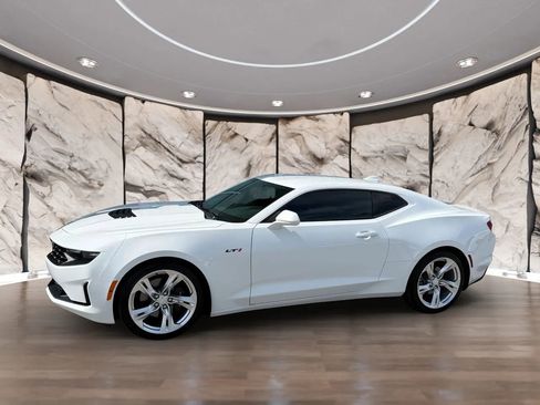 Used 2023 Chevrolet Camaro LT w/ Technology Package RWD image 3
