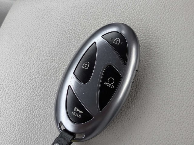Used 2025 Hyundai Elantra Limited FWD image 31