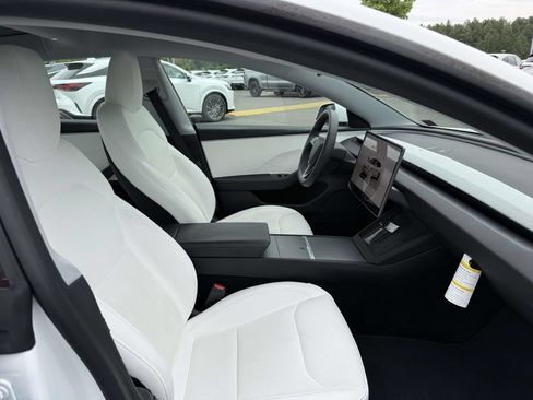 Used 2025 Tesla Model 3 Long Range AWD/4WD image 14