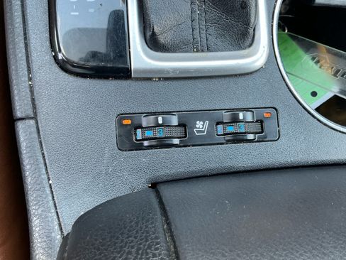 Used 2019 Toyota Highlander Limited AWD/4WD image 19