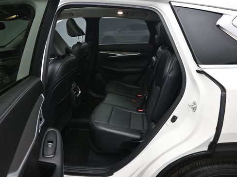 Used 2022 INFINITI QX50 Luxe image 20