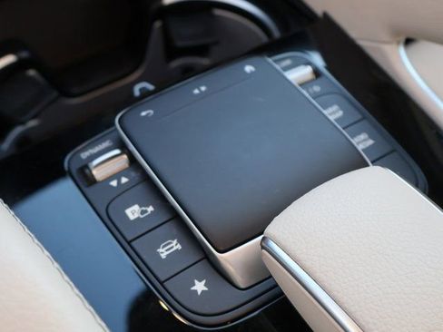 Used 2022 Mercedes-Benz GLS 450 4MATIC image 39