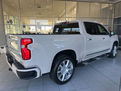 New 2026 Chevrolet Silverado 1500 High Country w/ High Country Premium Package image 4