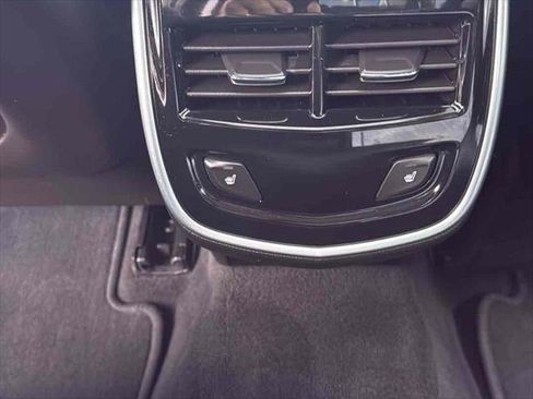 Used 2017 Cadillac XTS Luxury w/ Driver Awareness Package image 29