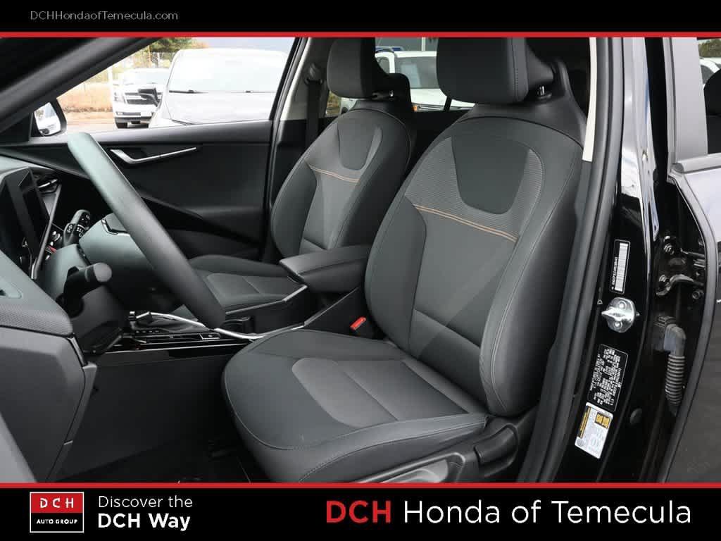 Used 2024 Kia Niro LX FWD image 18