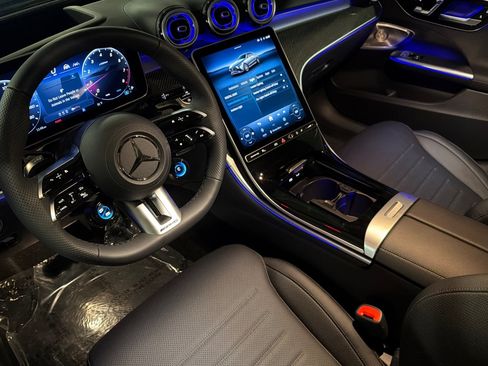 New 2026 Mercedes-Benz C 43 AMG 4MATIC Sedan image 9